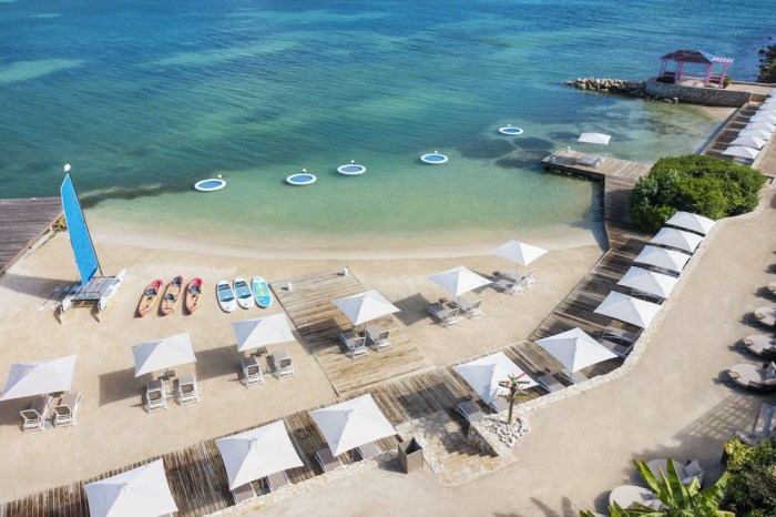 Hammock cove antigua best time to visit